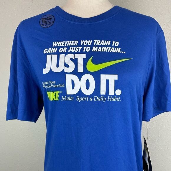 NWT The Nike Tee Athletic Dri-Fit -Shirt Size S - Picture 2 of 7